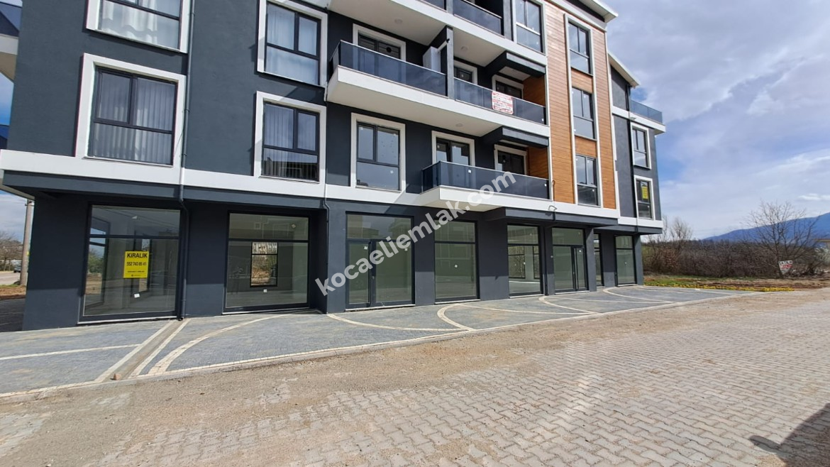 Başiskele Yuvacık Paşadağ Mahallesi Kiralık Dükkan