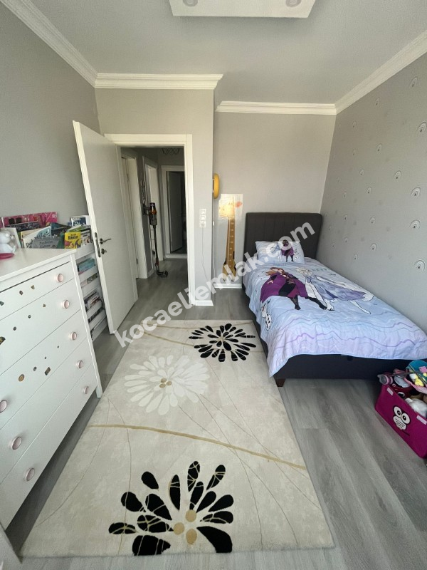 Başiskele Yuvacık Yeşilyurt Mahallesi TORUNOĞULLARI PARK 2 SİTESİ Satılık Daire