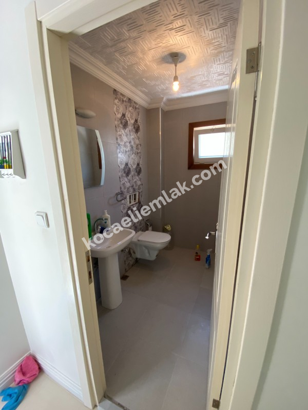 BAŞİSKELE YENİKÖY NİLÜFER PARK SATILIK VİLLA