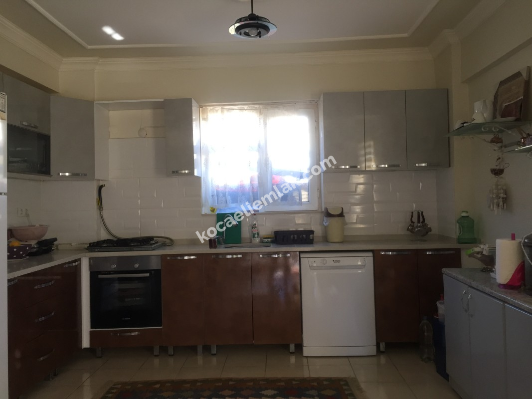 KANDIRA UMUT EVLER SATILIK VİLLA