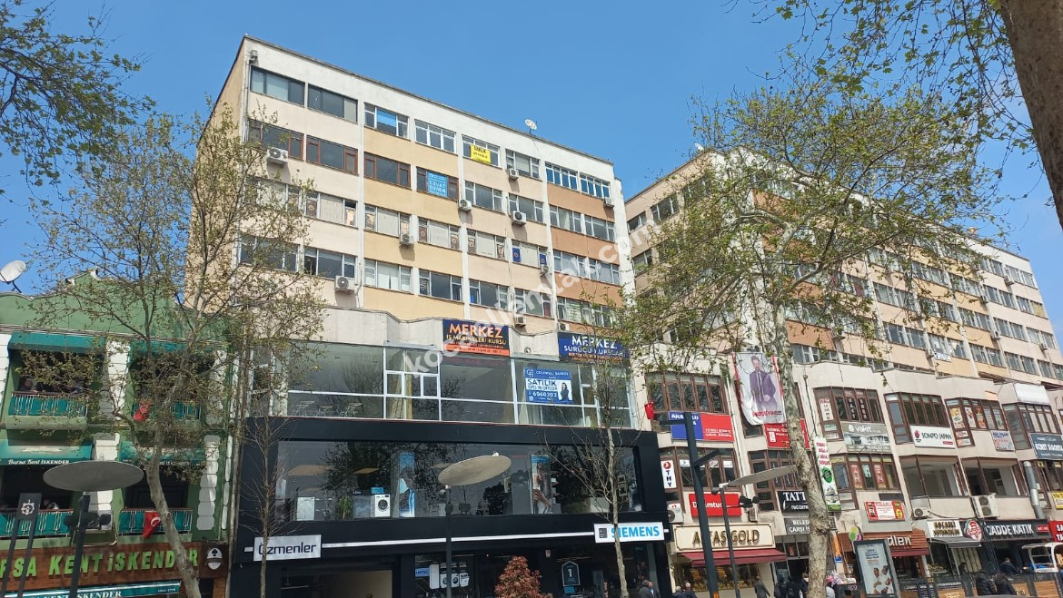 İzmit Belediye İş Hanı Kiralık Büro & Ofis