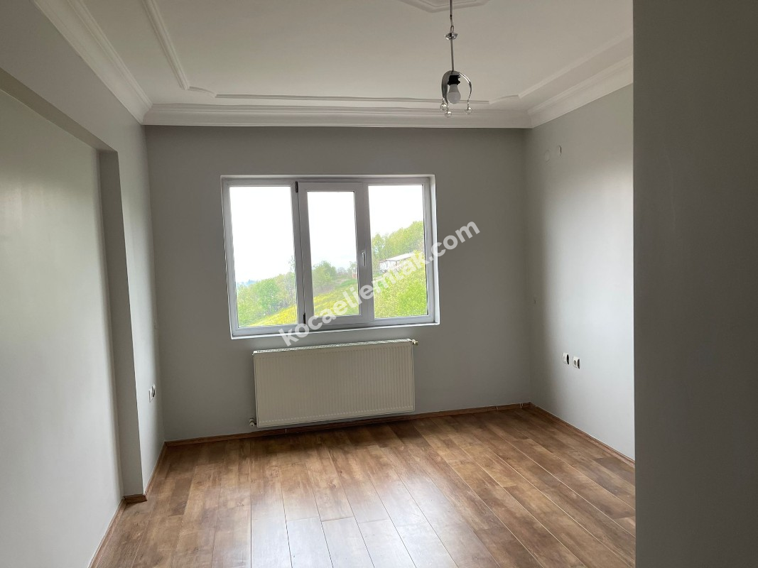BAŞİSKELE SATILIK VİLLA