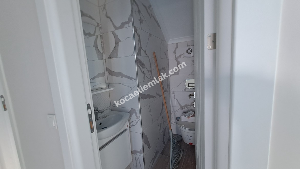 BAŞİSKELE YENİKÖY SATILIK MÜSTAKİL VİLLA