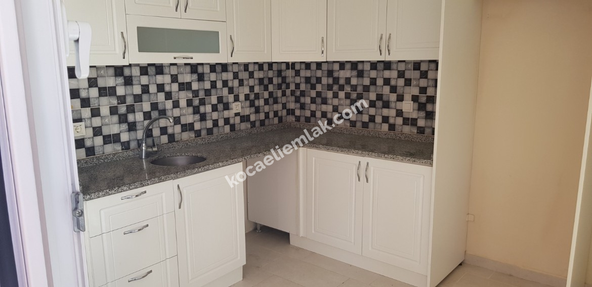 GÖLCÜK 3+1 KİRALIK DAİRE