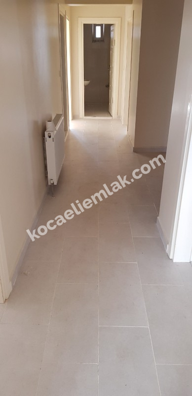 GÖLCÜK 3+1 KİRALIK DAİRE