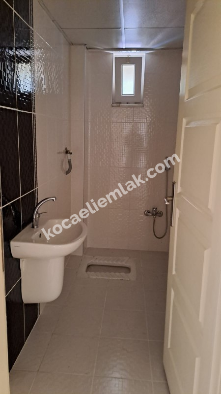 GÖLCÜK 3+1 KİRALIK DAİRE