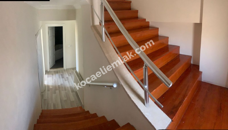 BAŞİSKELE YUVACIK YEŞİLYURT MAHALLESİ KİRALIK ÇATI DUBLEKSİ