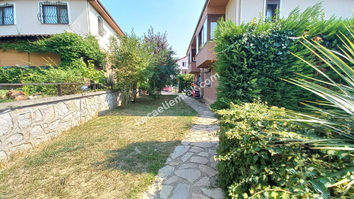 Gölcük Değirmendere Topçular Satılık Villa Müstakil Ev