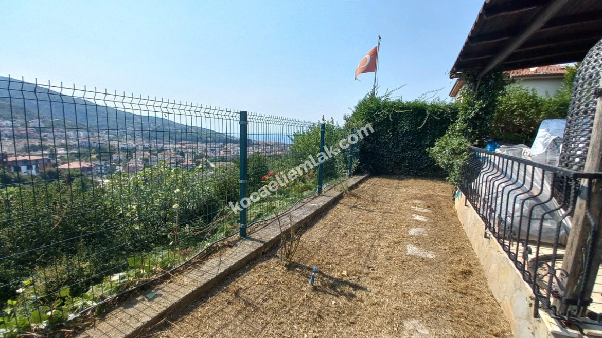 Gölcük Değirmendere Topçular Satılık Villa Müstakil Ev