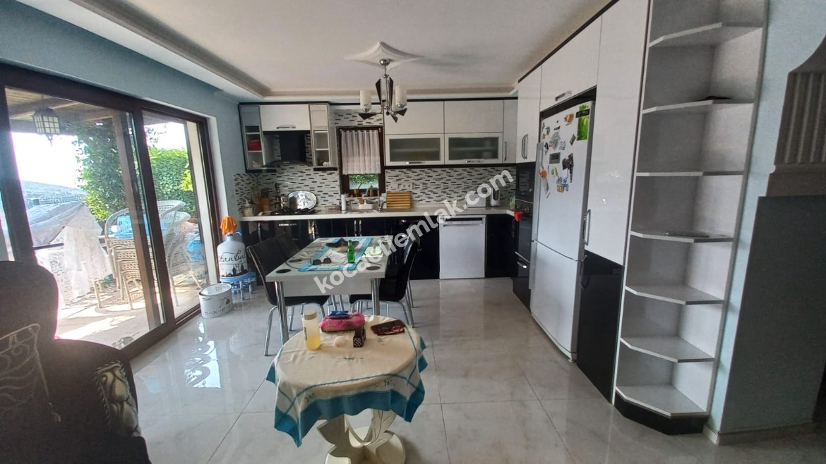 Gölcük Değirmendere Topçular Satılık Villa Müstakil Ev