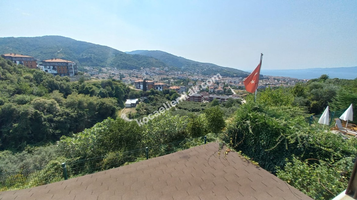 Gölcük Değirmendere Topçular Satılık Villa Müstakil Ev