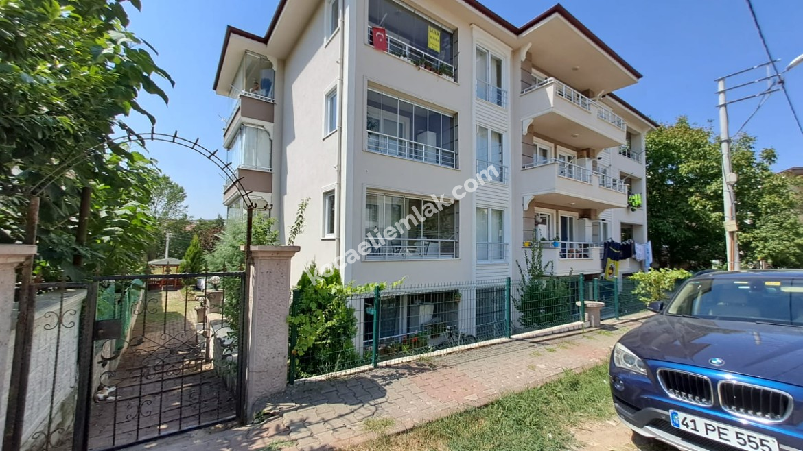 BAŞİSKELE BELEDİYE CİVARI SERDAR MAHALLESİ SATILIK 3+1 DAİRE
