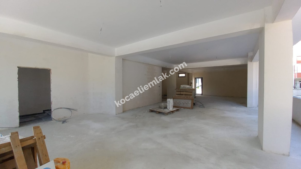 Kartepe Fatih Sultan Mehmet Mahallesi Satılık İş Yeri