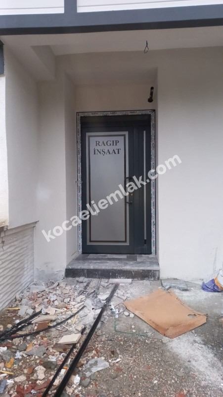 Kartepe Fatih Sultan Mehmet Mahallesi Satılık 4+1 Dubleks Daire
