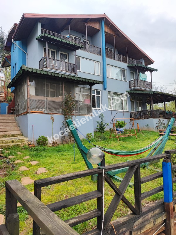 KARTEPE MAŞUKİYE SATILIK VİLLA