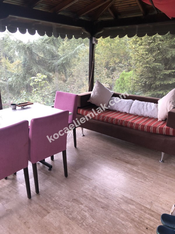 KARTEPE MAŞUKİYE SATILIK VİLLA