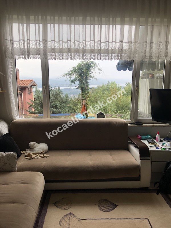KARTEPE MAŞUKİYE SATILIK VİLLA