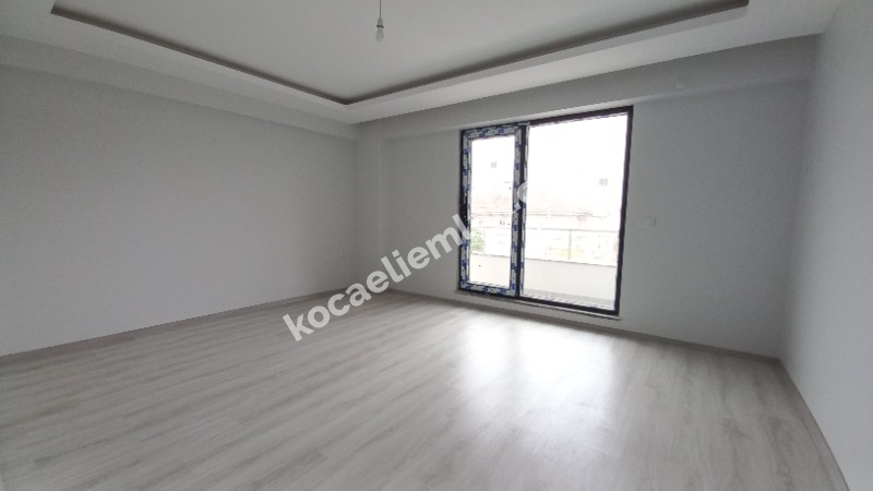 Kartepe Fatih Sultan Mehmet Mahallesi Satılık 4+1 Dubleks Daire