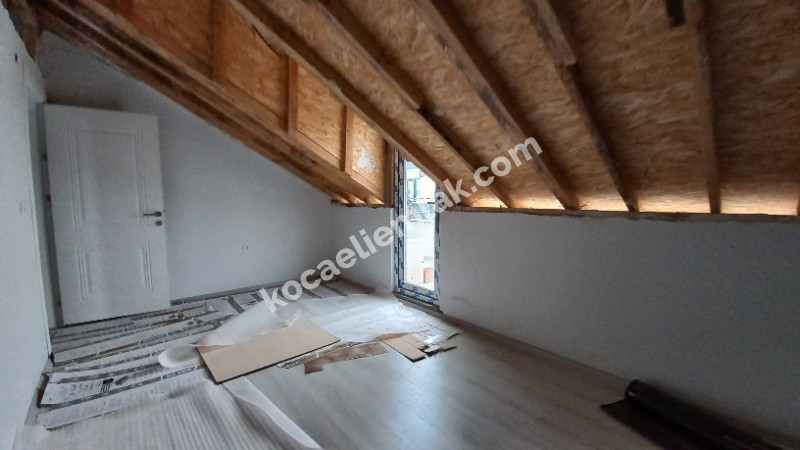 Kartepe Fatih Sultan Mehmet Mahallesi Satılık 4+1 Dubleks Daire