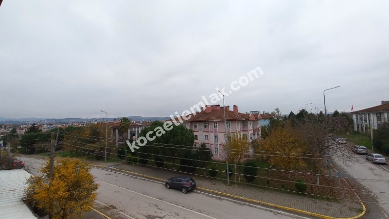 Kartepe Fatih Sultan Mehmet Mahallesi Satılık 4+1 Dubleks Daire