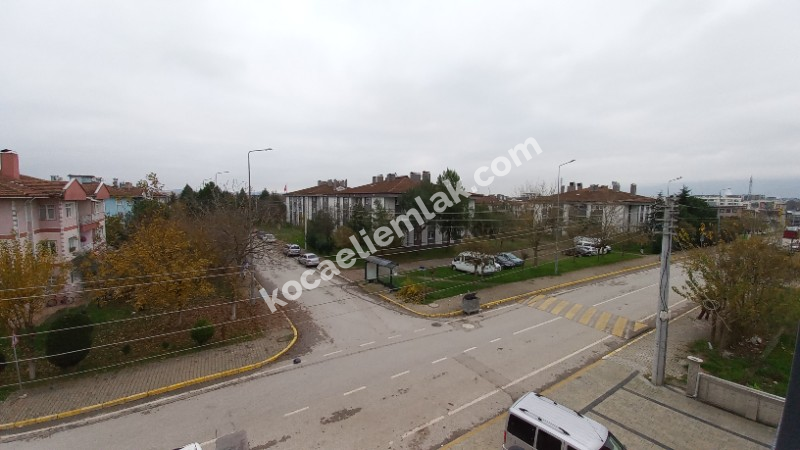 Kartepe Fatih Sultan Mehmet Mahallesi Satılık 4+1 Dubleks Daire