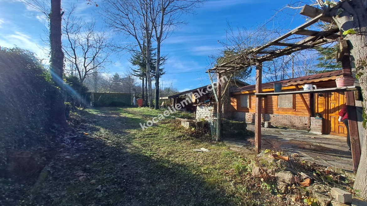 BAŞİSKELE SATILIK SERVETİYE KARŞI  MÜSTAKİL EV