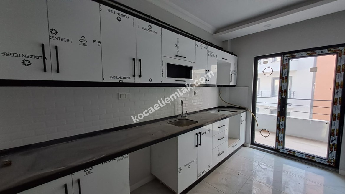 KARTEPE GOLDEN PARK EVLERİ SATILIK DAİRE