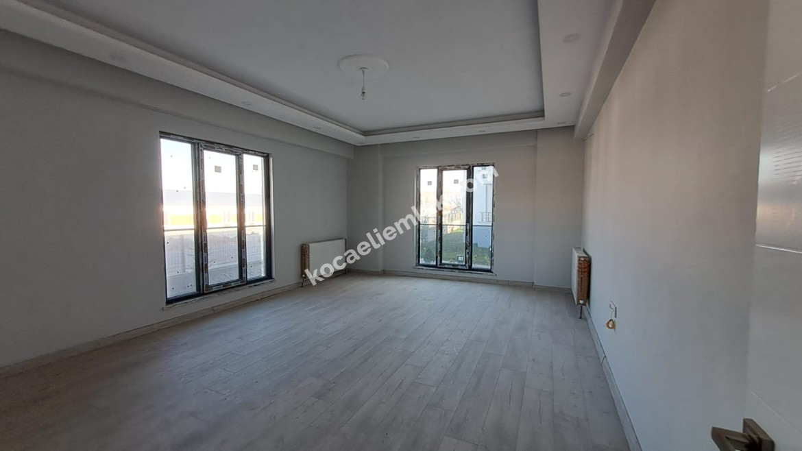 KARTEPE GOLDEN PARK EVLERİ SATILIK DAİRE