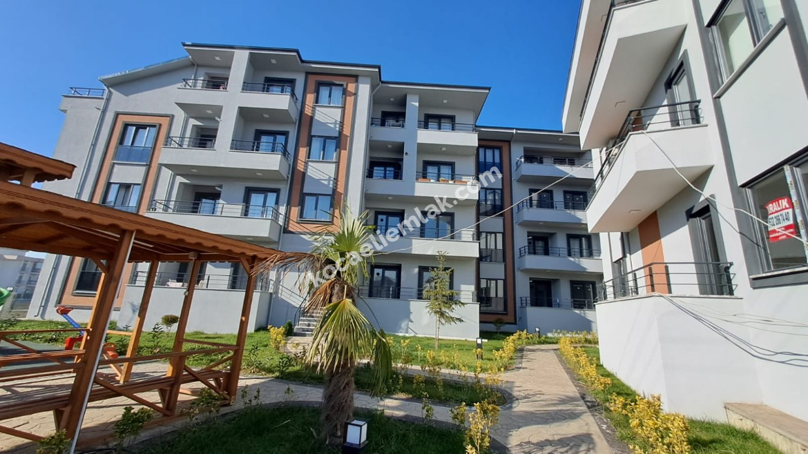 KARTEPE GOLDEN PARK EVLERİ SATILIK DAİRE