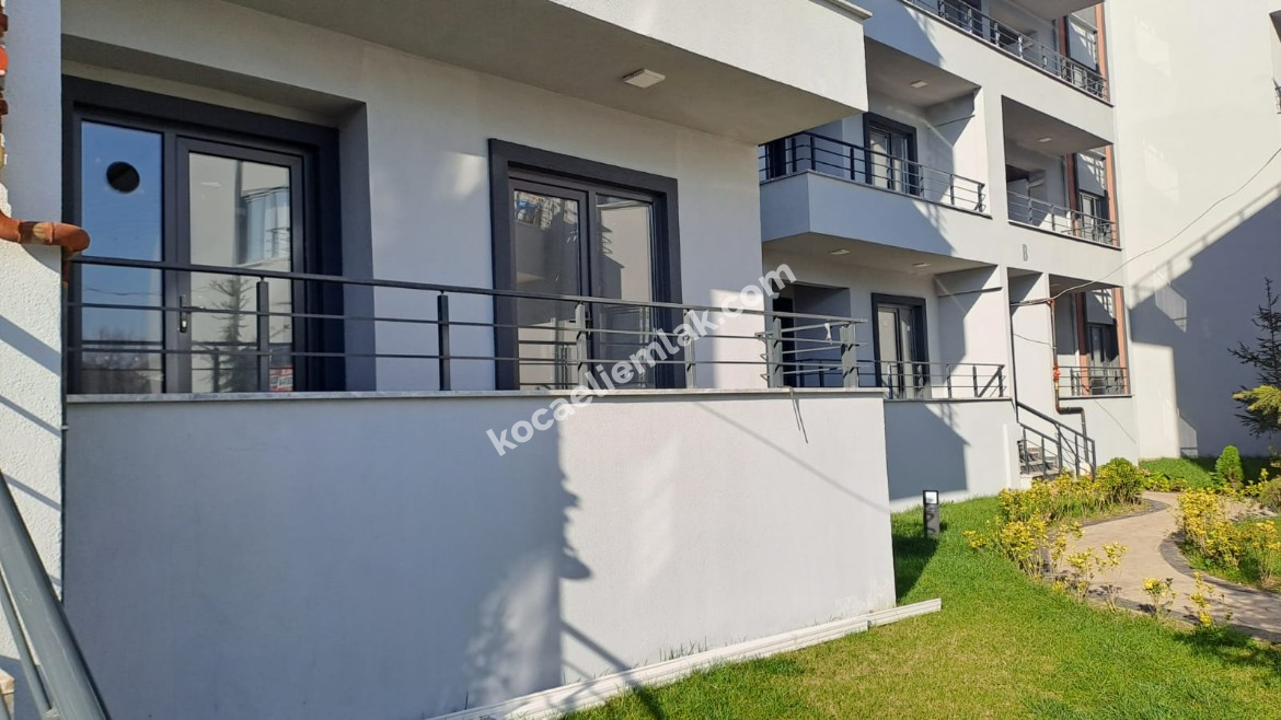KARTEPE GOLDEN PARK EVLERİ SATILIK DAİRE