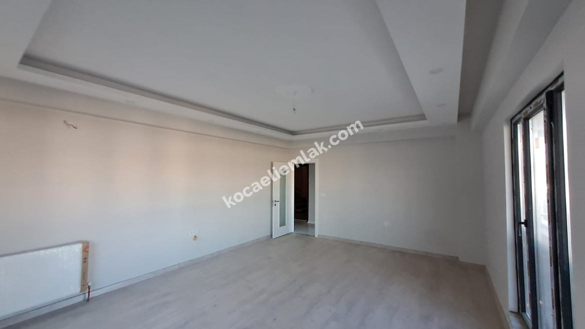KARTEPE GOLDEN PARK EVLERİ SATILIK DAİRE