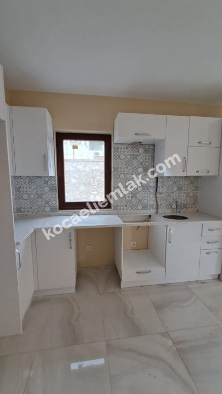 İZMİT AKMEŞE KİRALIK  DAİRE VİLLA EV