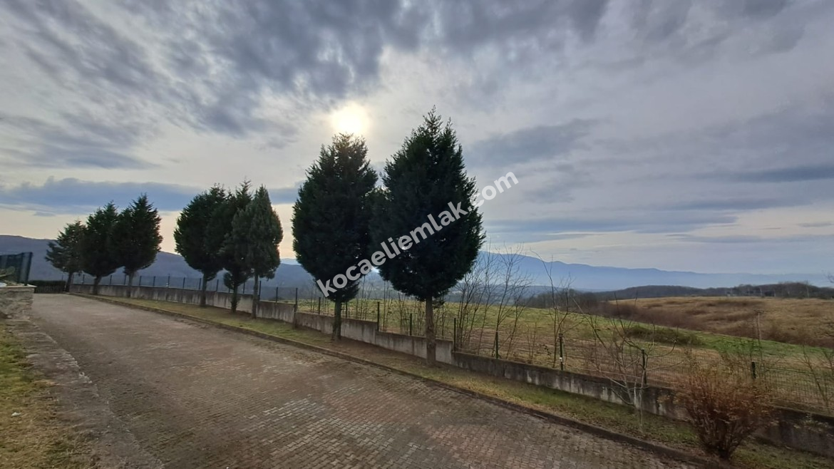 İZMİT AKMEŞE KİRALIK  DAİRE VİLLA EV