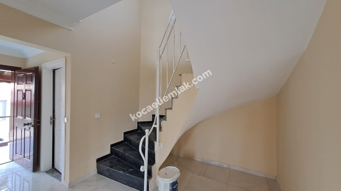 İZMİT AKMEŞE KİRALIK  DAİRE VİLLA EV