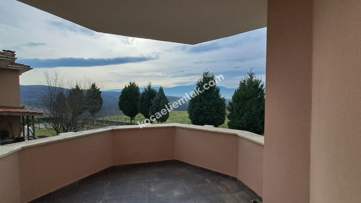 İZMİT AKMEŞE KİRALIK  DAİRE VİLLA EV