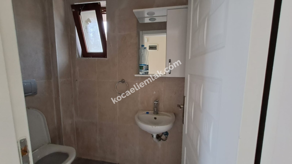 İZMİT AKMEŞE KİRALIK  DAİRE VİLLA EV