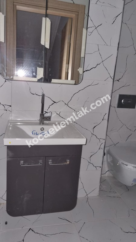 KARTEPE ERTUĞRUL GAZİ MAHALLESİ SATILIK 0 ÇATI DUBLEKSİ