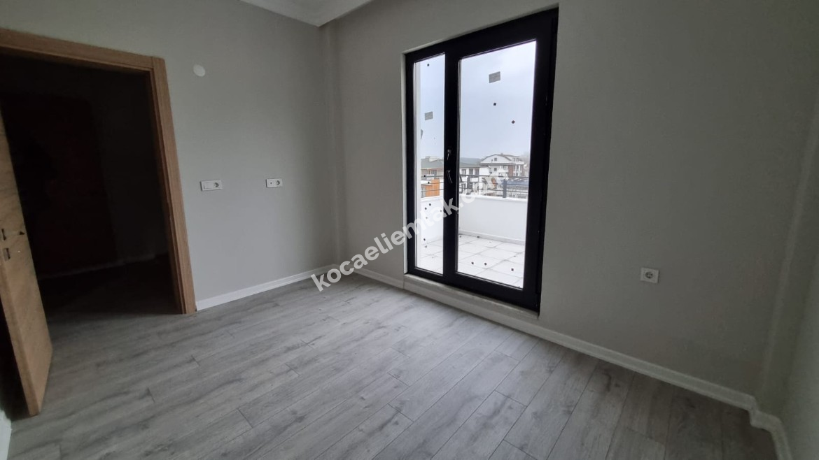KARTEPE ERTUĞRUL GAZİ MAHALLESİ SATILIK 0 ÇATI DUBLEKSİ