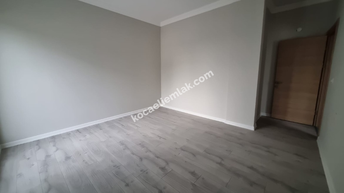 KARTEPE ERTUĞRUL GAZİ MAHALLESİ SATILIK 0 ÇATI DUBLEKSİ