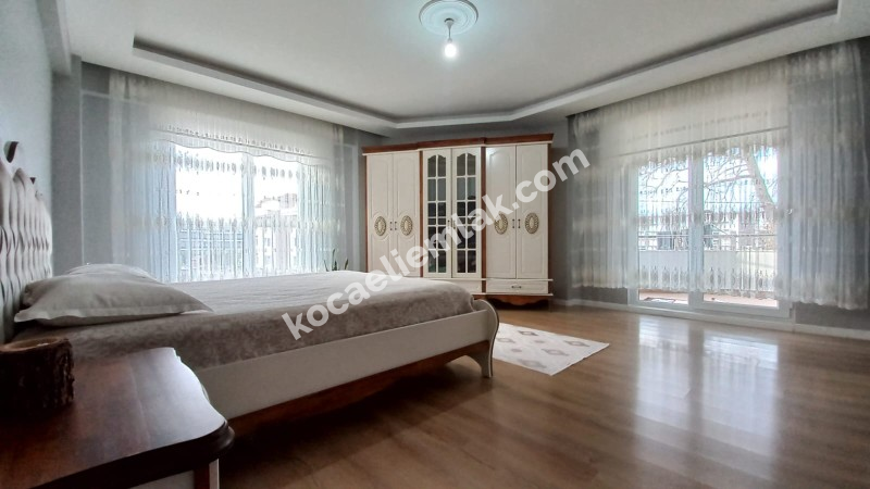 Kartepe Ertuğrulgazi Mahallesi Satılık Müstakil Ev 