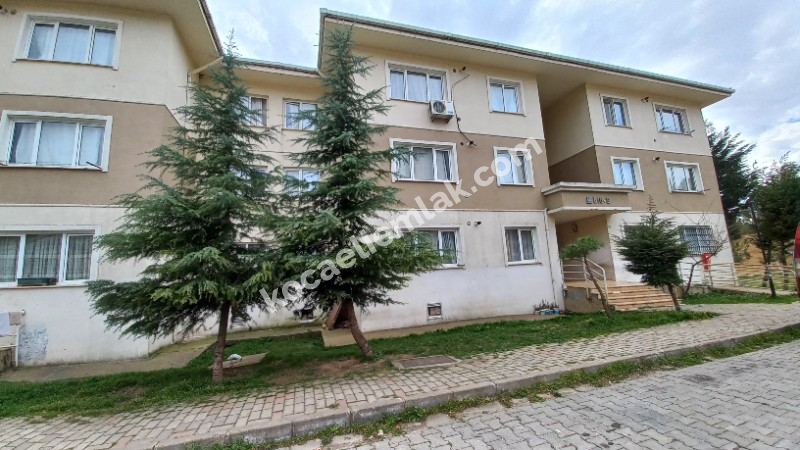 İzmit Akpınar TOKİ Konutları Evleri Satılık Daire 