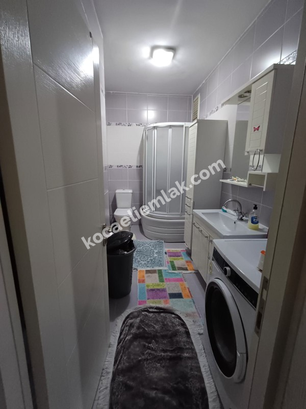 GÖLCÜK PİYALEPAŞA SATILIK DENİZ MANZARALI DAİRE
