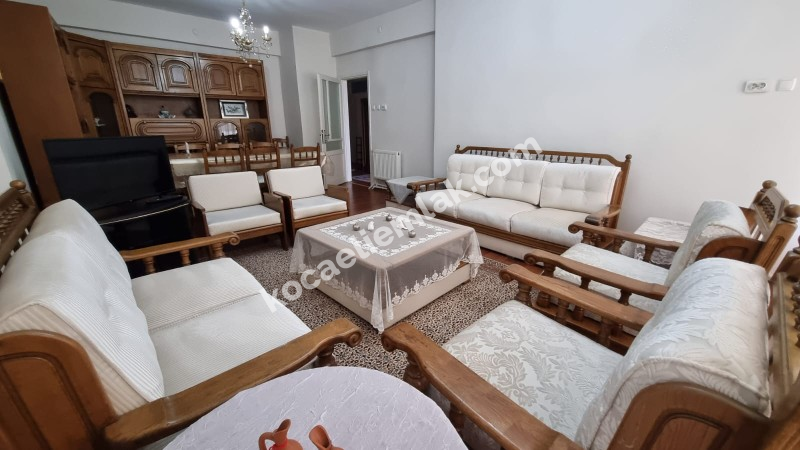 İzmit Merkez Full Eşyalı Kiralık Daire
