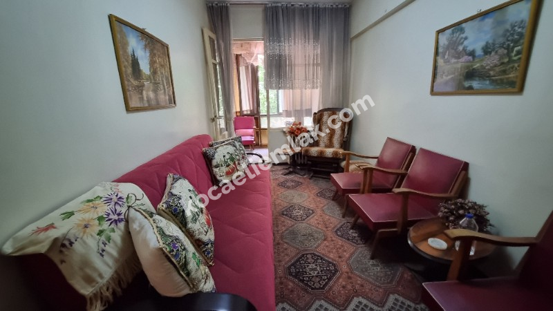 İzmit Merkez İnönü Caddesi Satılık 3+1 Daire