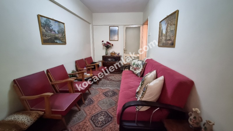 İzmit Merkez İnönü Caddesi Satılık 3+1 Daire