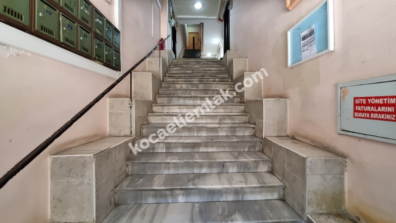 İzmit Merkez İnönü Caddesi Satılık 3+1 Daire