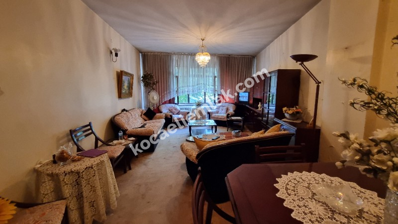 İzmit Merkez İnönü Caddesi Satılık 3+1 Daire