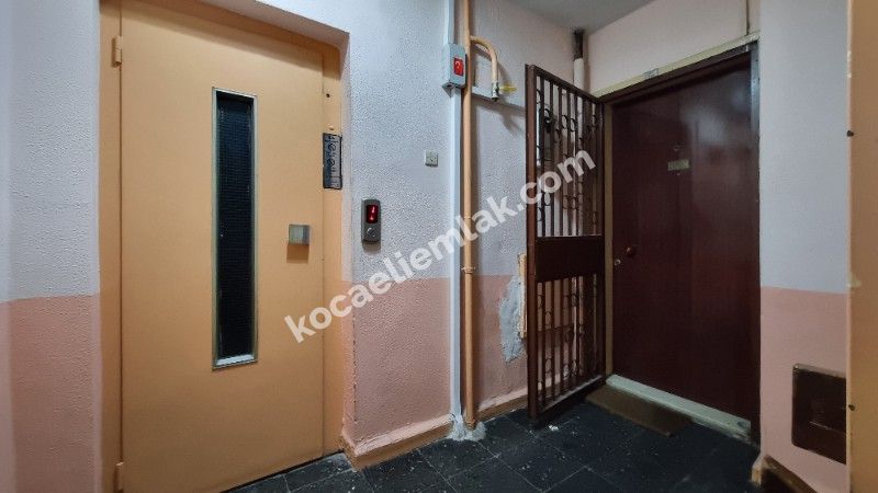 İzmit Merkez İnönü Caddesi Satılık 3+1 Daire