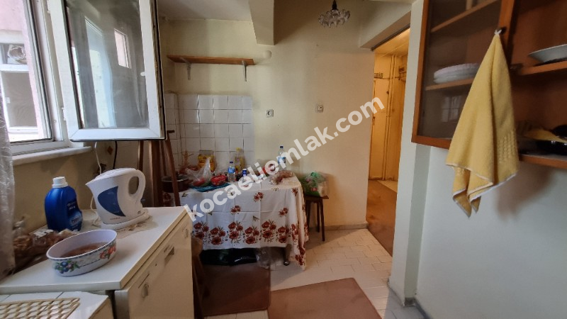 İzmit Merkez İnönü Caddesi Satılık 3+1 Daire