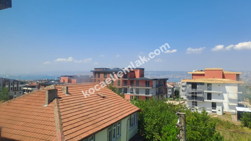 Başiskele Yuvacık Polen Park'ta Deniz Manzaralı Kiralık Daire